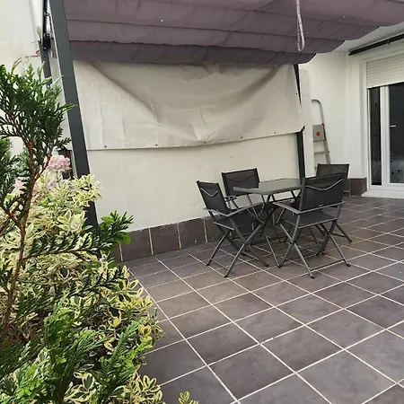 - Con Parking Incluido Apartment